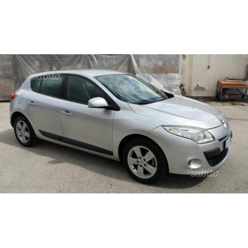 Renault Megane 5p 1.5 DCI 110 CV anno 2010