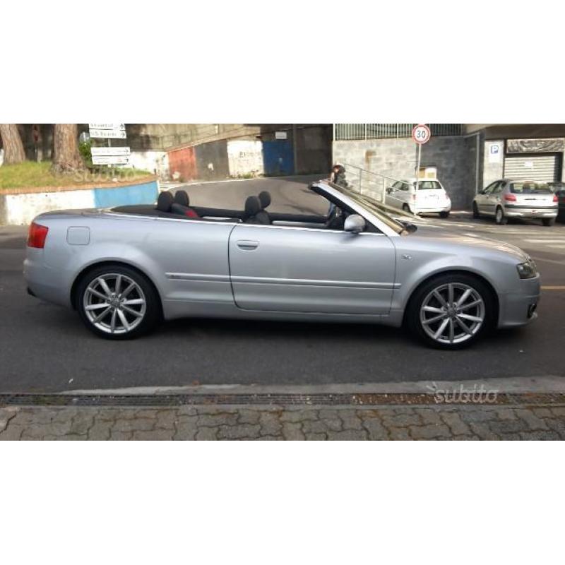 AUDI a4 cabrio s-line unica