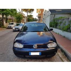 VOLKSWAGEN Golf 4ª serie - 2000