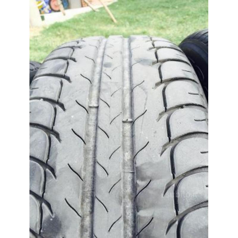 Gomme 205/60 R16 92H