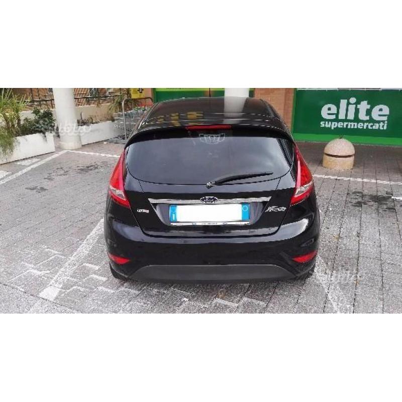 FORD Fiesta 5ª serie - 1.6 tdci 95cv titanium