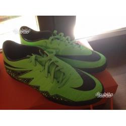 Scarpe calcio e calcetto nike hypervenom