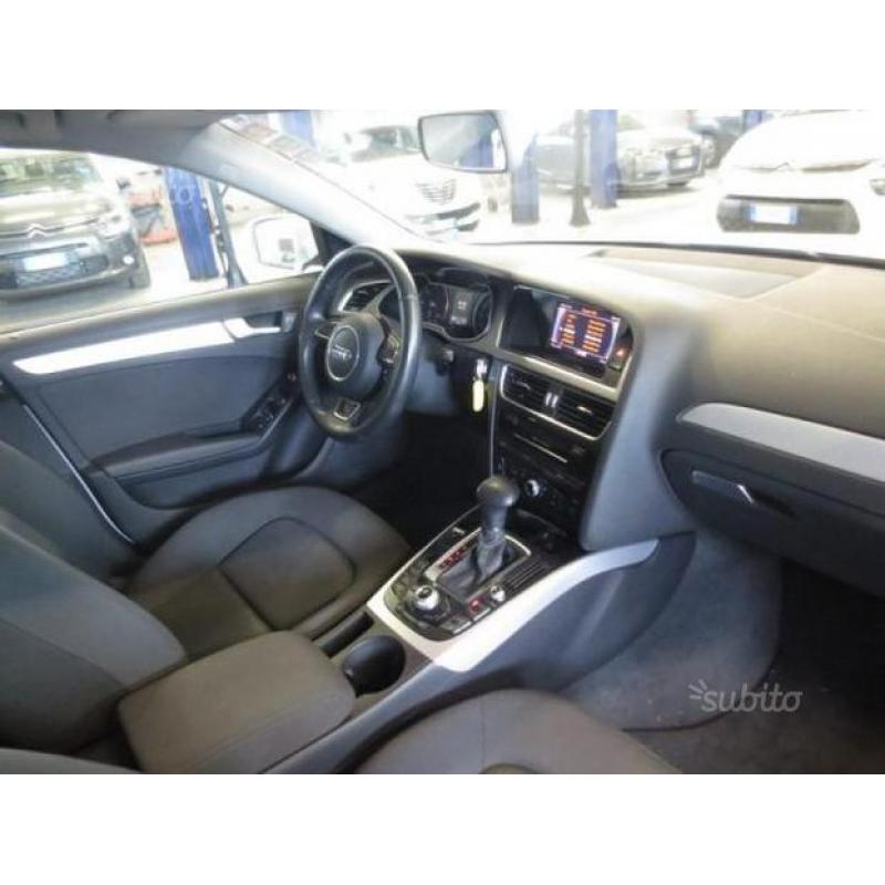 AUDI A4 2013 AVANT 2.0 TDI 105kW multitronic Bus