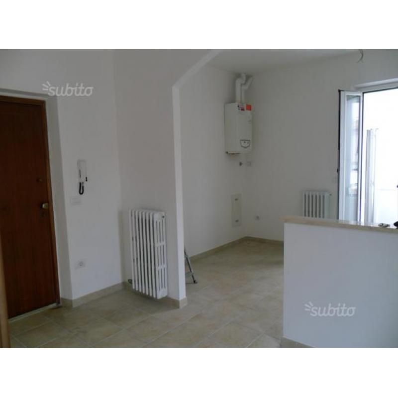 Bilocale di 40 mq - Stazione - Jesi (AN)