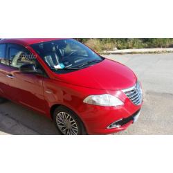 Lancia ypsilon 2012