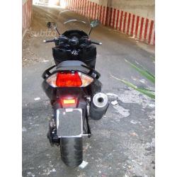 Yamaha T Max - 2009