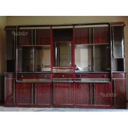 Credenza Vintage scura ,tavolo e sedie