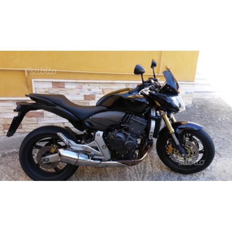 Honda Hornet 2008 nera