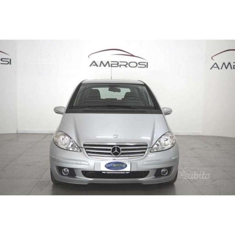 MERCEDES-BENZ A 180 CDI