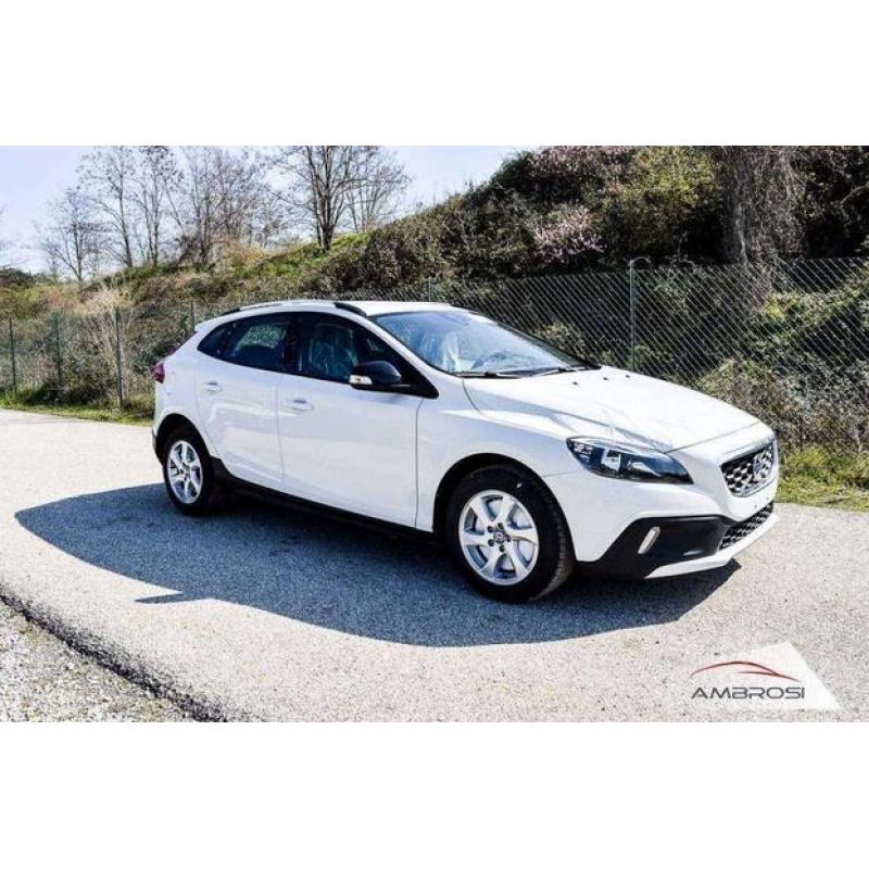 VOLVO V40 Cross Country CROSS COUNTRY KINETIC D2