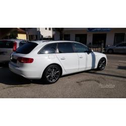 AUDI A4 AVANT 2.0 TDI 143CV RESTILYNG - Perfetta