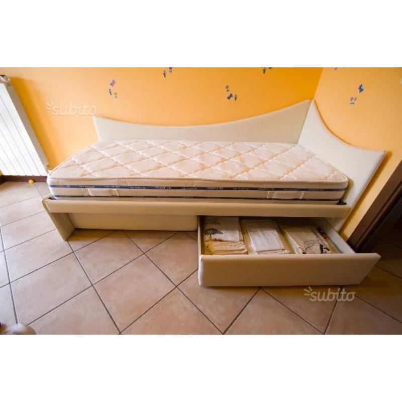 Letto singolo in ecopelle