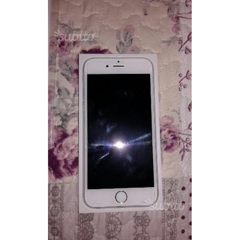 IPhone 6 Silver e bianco 16 GB, 9 mesi di vita