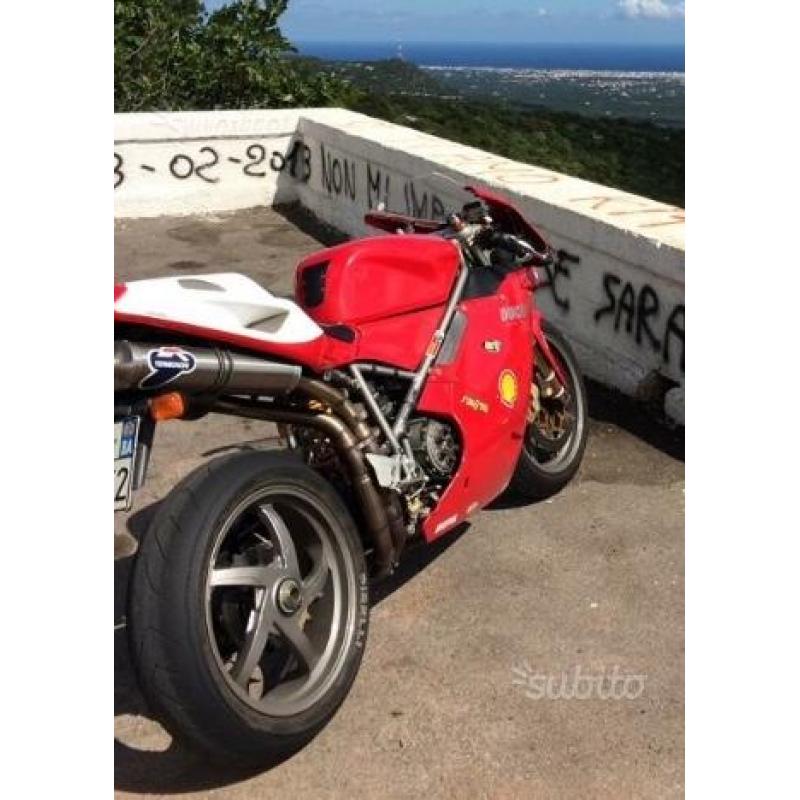 Ducati 748 - 2002