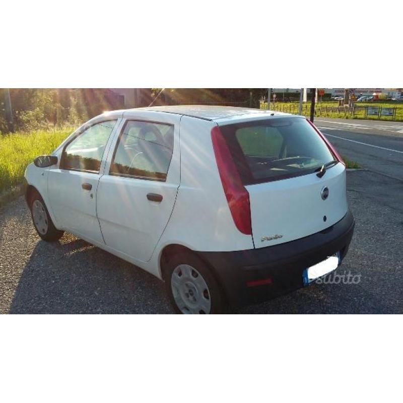 FIAT Punto 3ª serie - 2004