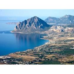 Un Angolo fiorito in riva al mare