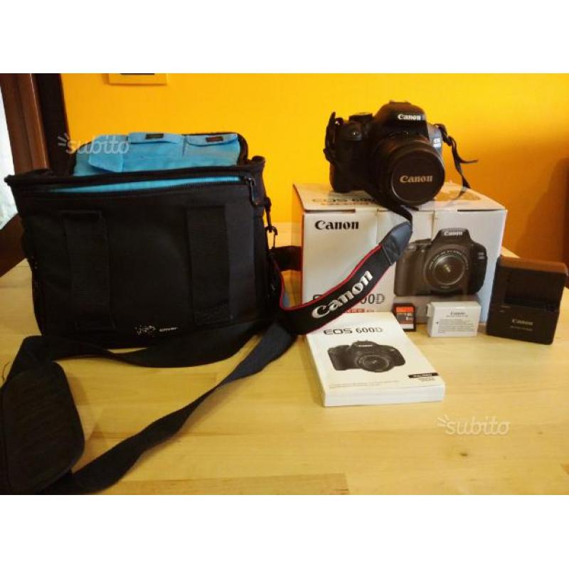 Canon EOS600D 18-55 con accessori perfetta