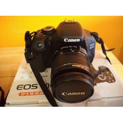 Canon EOS600D 18-55 con accessori perfetta