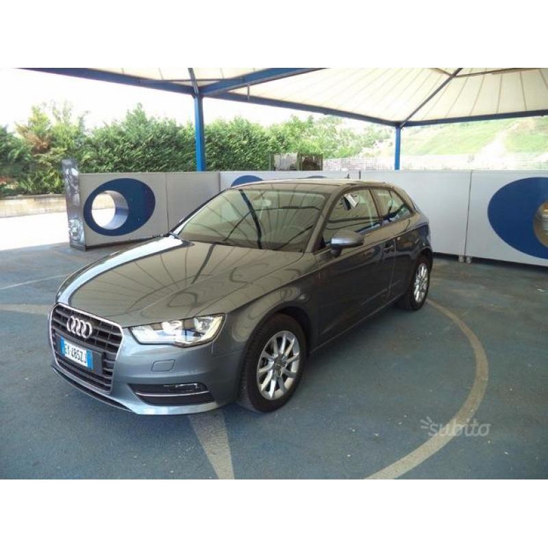 AUDI A3 1.6 TDI clean diesel Ambition