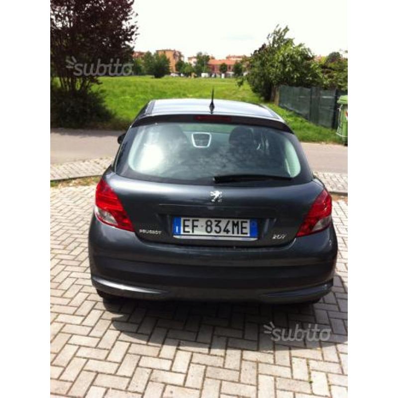 Peugeot 207 1.4 hdi xline