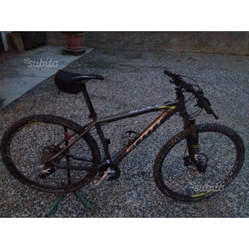 MTB scott scale 950