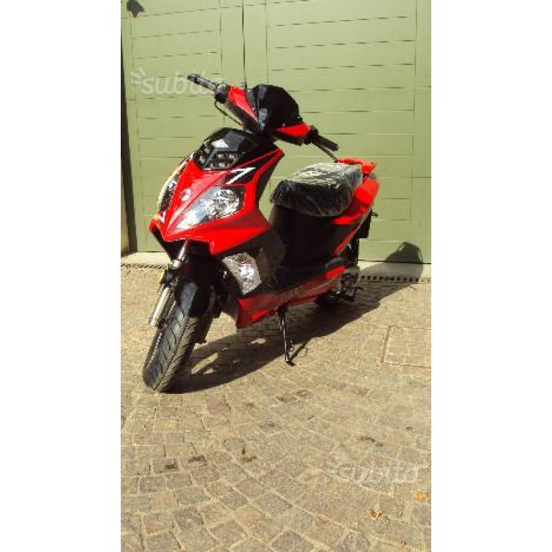 Scooter 50cc - 2 tempi Speedfire ROSSO - 2016