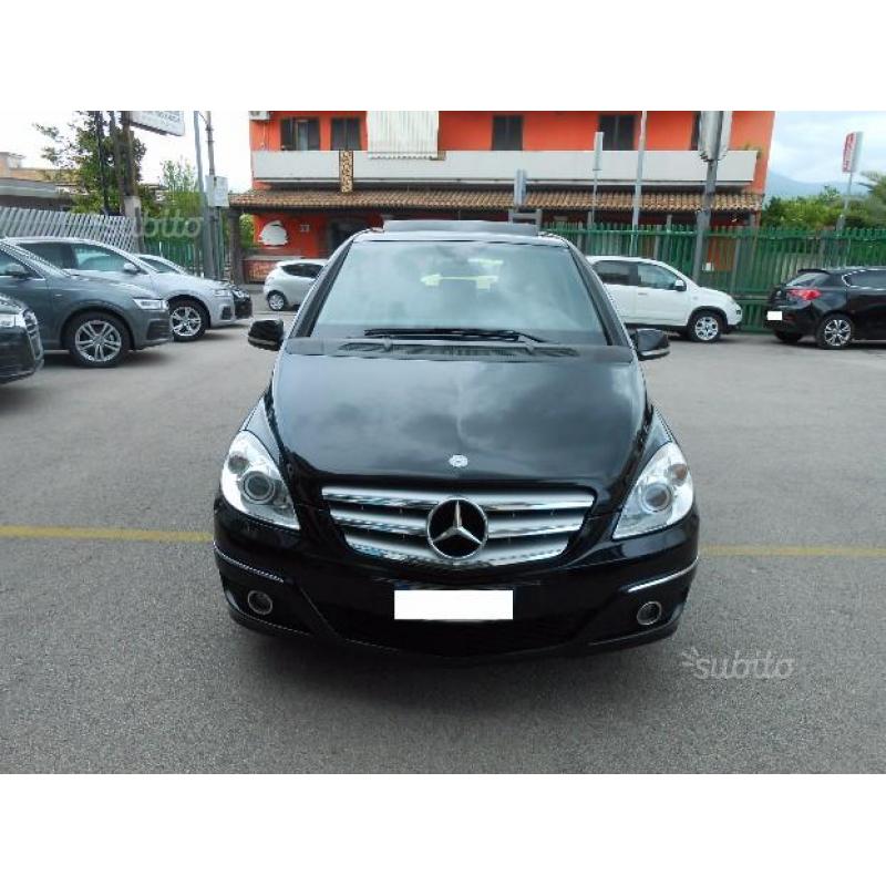 Mercedes-Benz B 200 CDI Chrome tetto apr