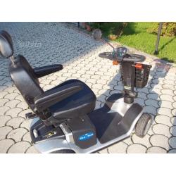 Scooter elettrico per invalidi