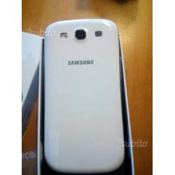 Samsung S3 i9300 perfetto pari al nuovo bianco