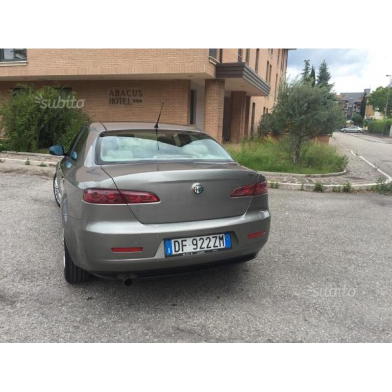 Alfa Romeo 159 jtdm 1.9 berlina pari al nuovo