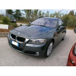 Bmw 320d xDrive Touring Futura 184cv - DIC/2011