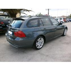 Bmw 320d xDrive Touring Futura 184cv - DIC/2011