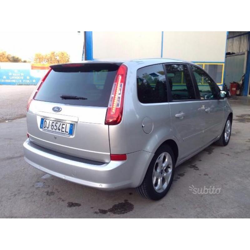 FORD C-Max titanium ghia