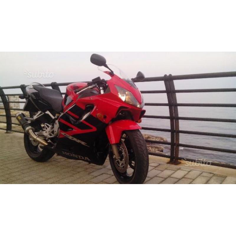 Honda CBR 600 F - 2006 km 10.500