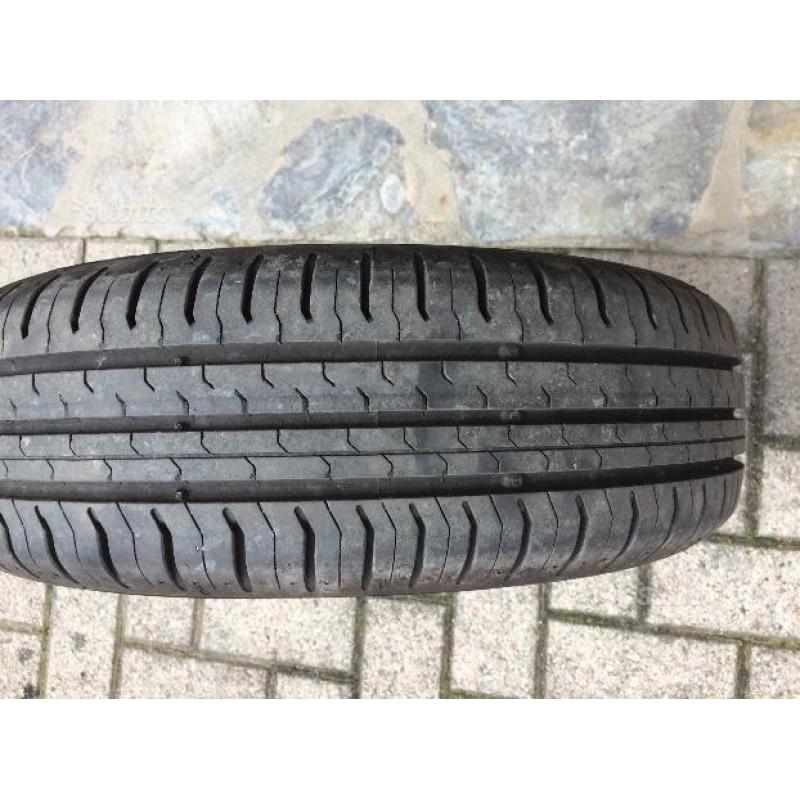 Pneumatici praticamente nuovi 165/65 r14