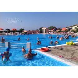 Mare e piscina in residence per vacanza