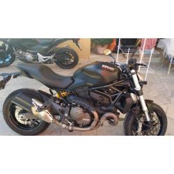 Ducati Monster 821 - 2015