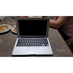 MacBook Air MD711T/B 11,6''