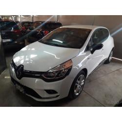 RENAULT Clio DUEL 1.5 DCi - 75CV