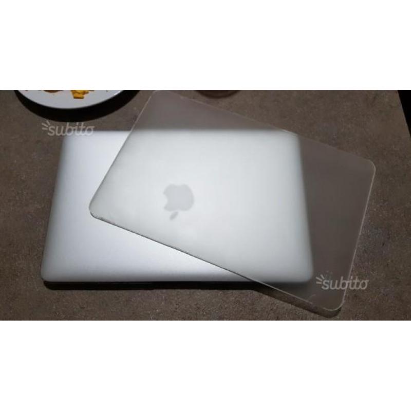 MacBook Air MD711T/B 11,6''