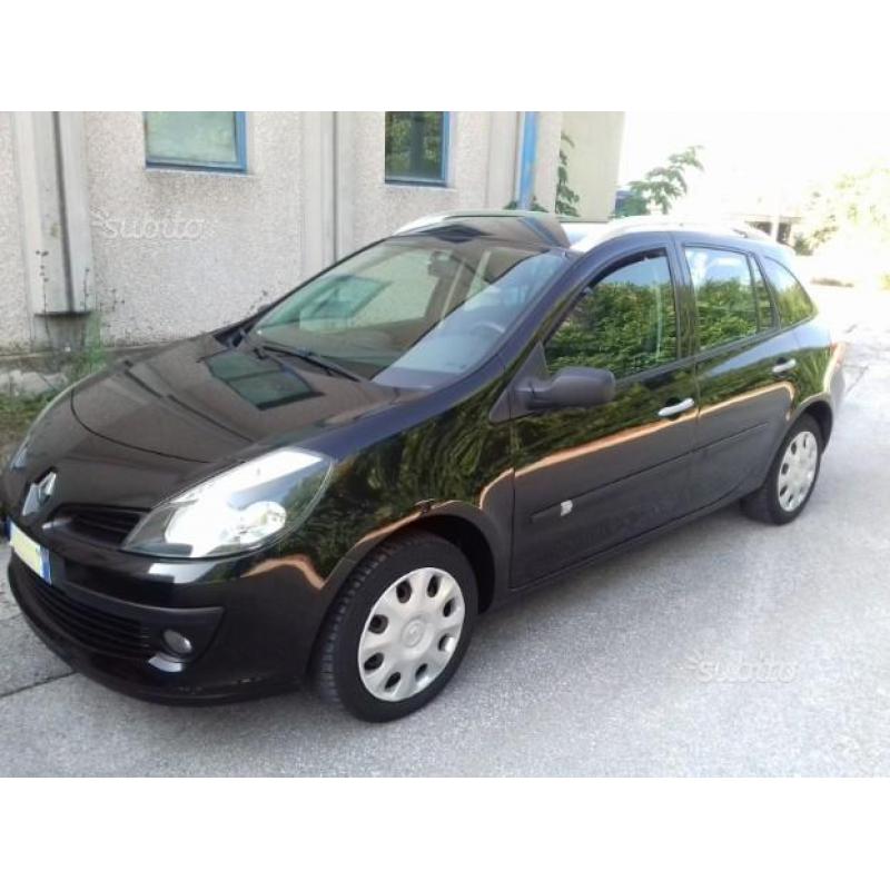 RENAULT Clio 3ª serie - 2008