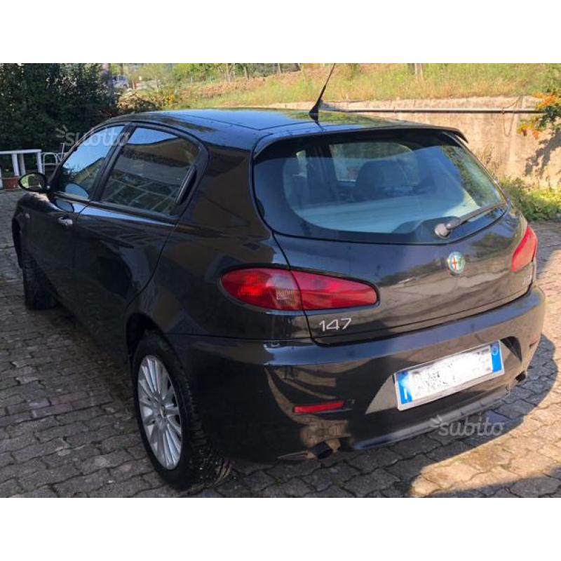 Alfa Romeo 147 , 16v