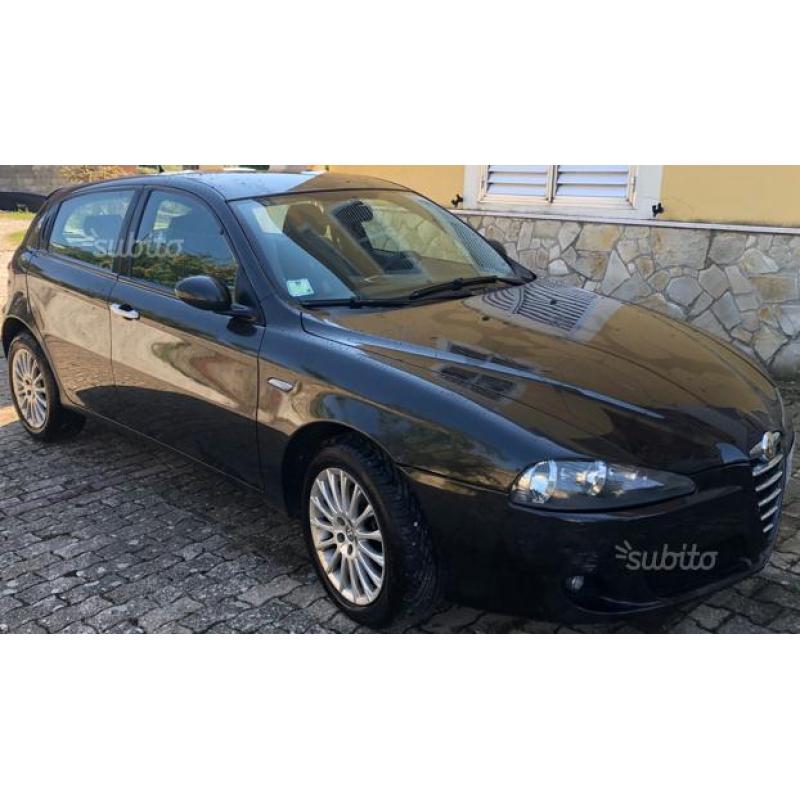 Alfa Romeo 147 , 16v