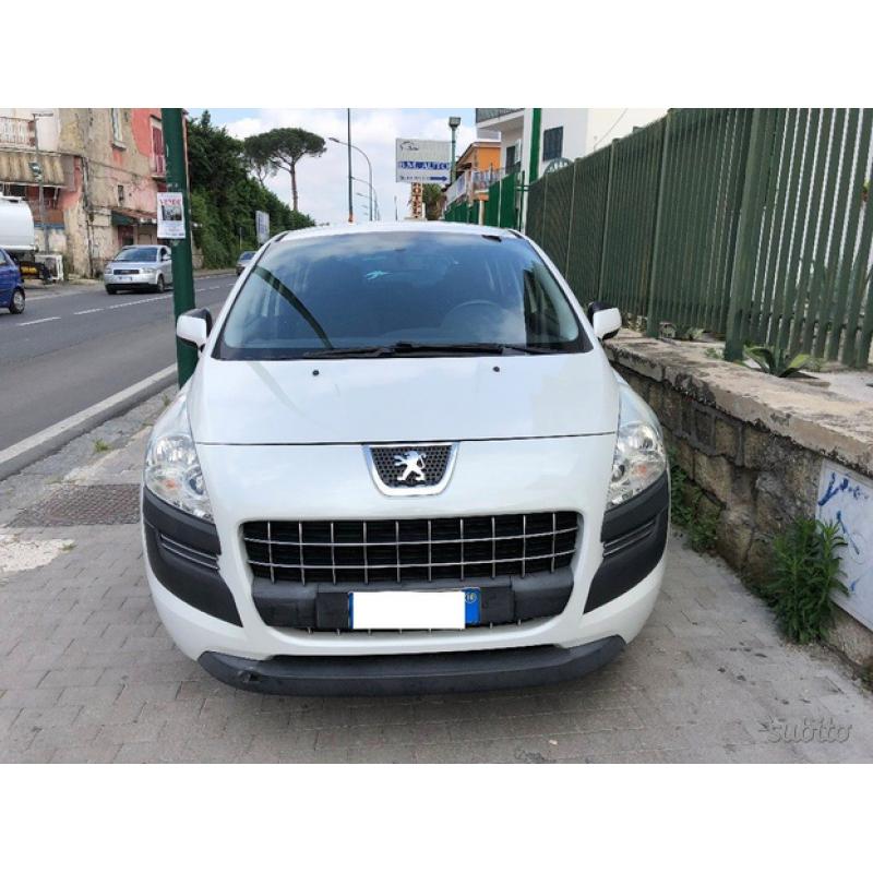 PEUGEOT 3008 1.6 HDi 110CV Business KM CERTIFIC.