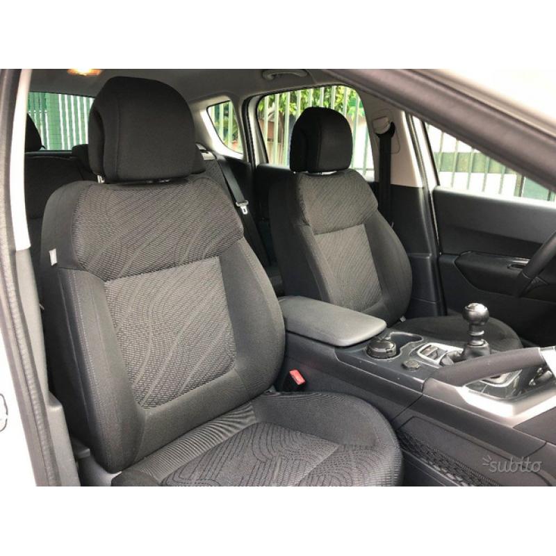 PEUGEOT 3008 1.6 HDi 110CV Business KM CERTIFIC.